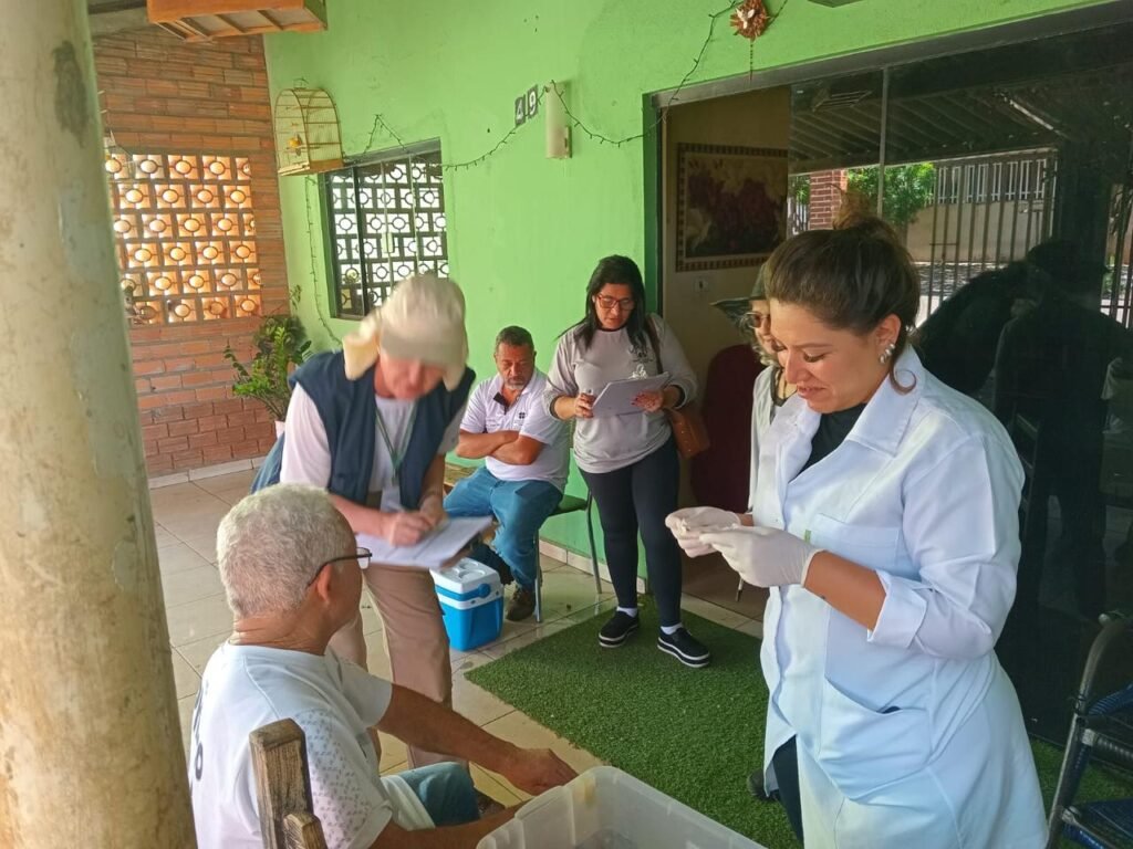 05304383-dec2-42ac-84e1-becbf37c1c59