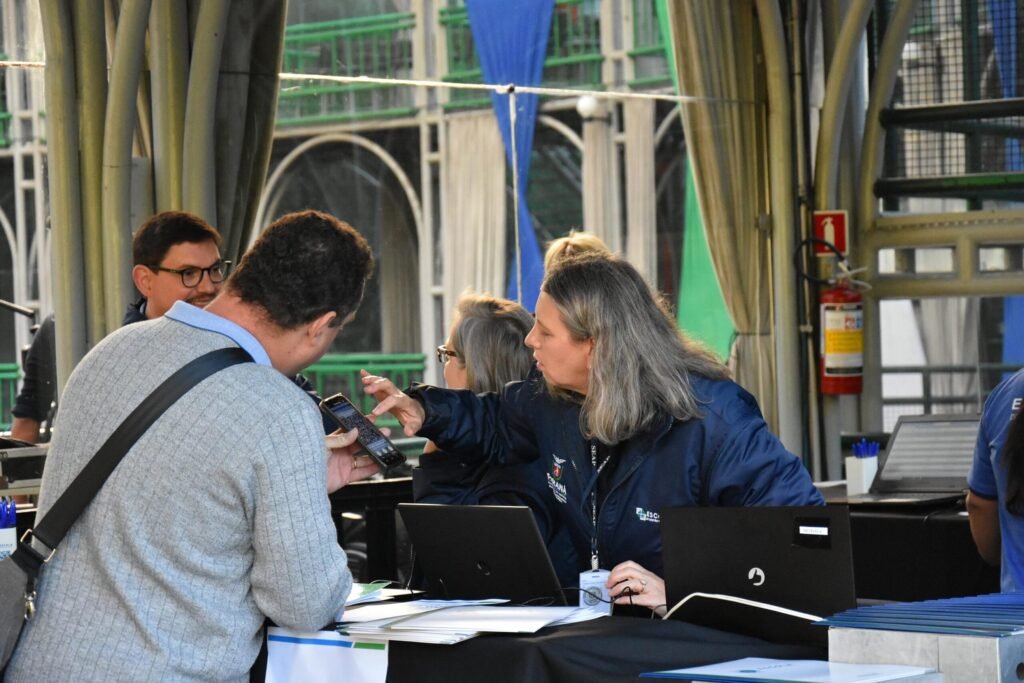 Paraná bate recorde em formação de servidores públicos